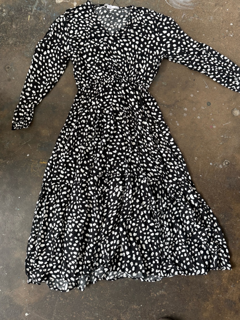 Black and White Polka Dot Midi Skirt with Tie Waist